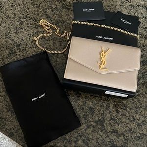 Brand new never worn ysl uptown chain wallet comes with card holder
